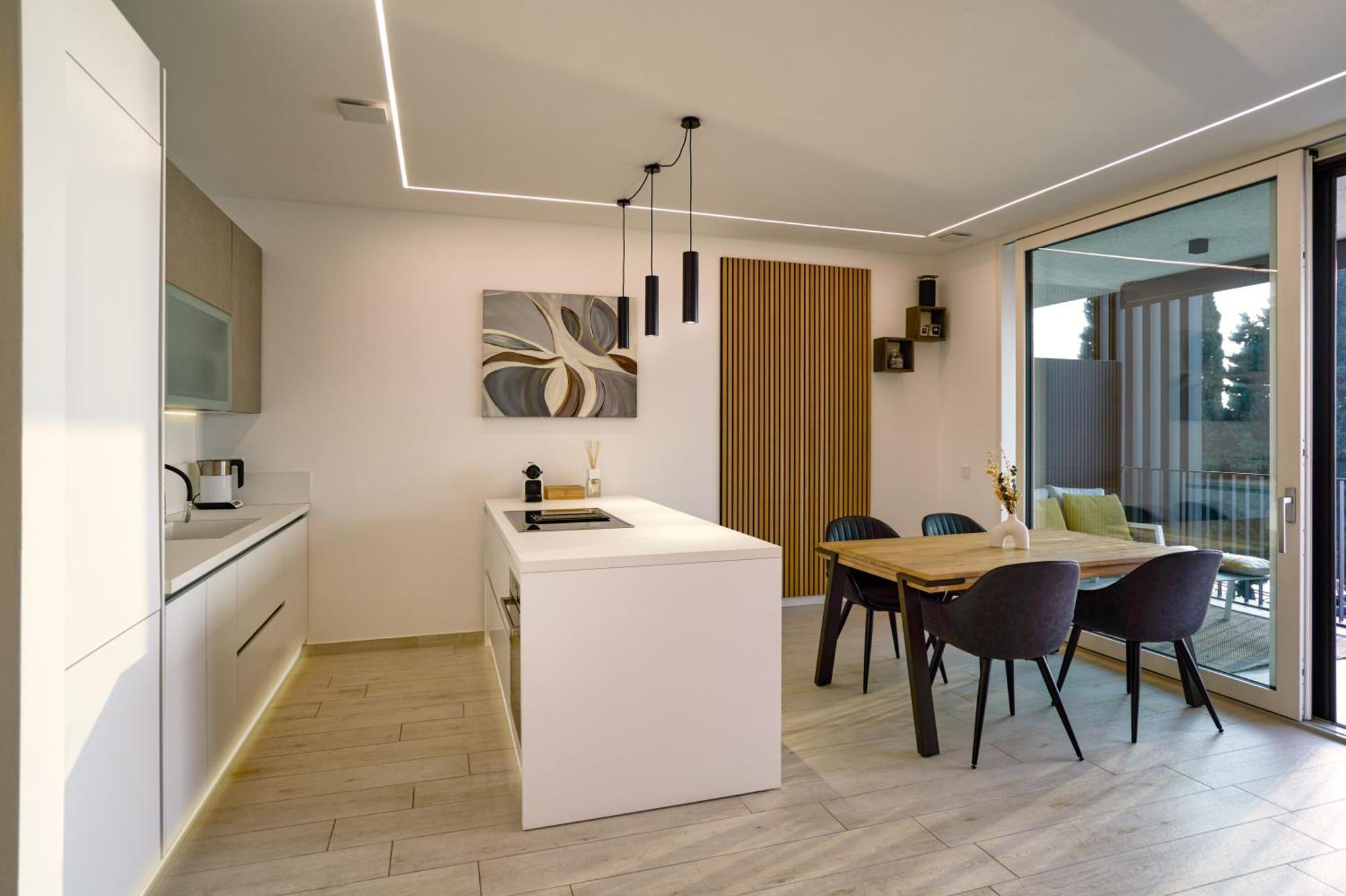 Salvatorehomes - Luxurious Dreamview Waterfront Apartment In Torri Del Benaco With Pool - Casa Azura - A 5 Star Luxury Collection At Lake Garda Exterior foto